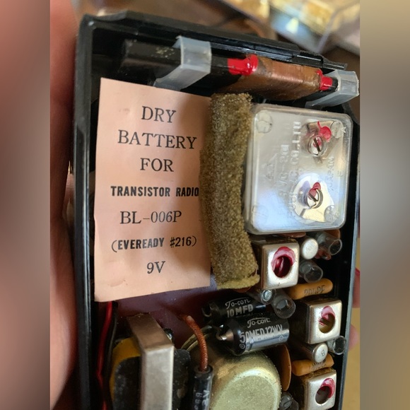 Vintage tarleton portable transistor radio - Picture 6 of 13